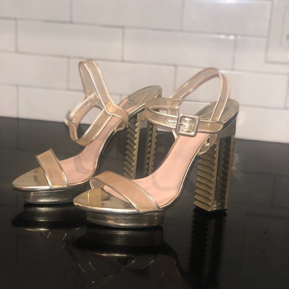 Aperlai Paris Platform Heels - Picture 1 of 4